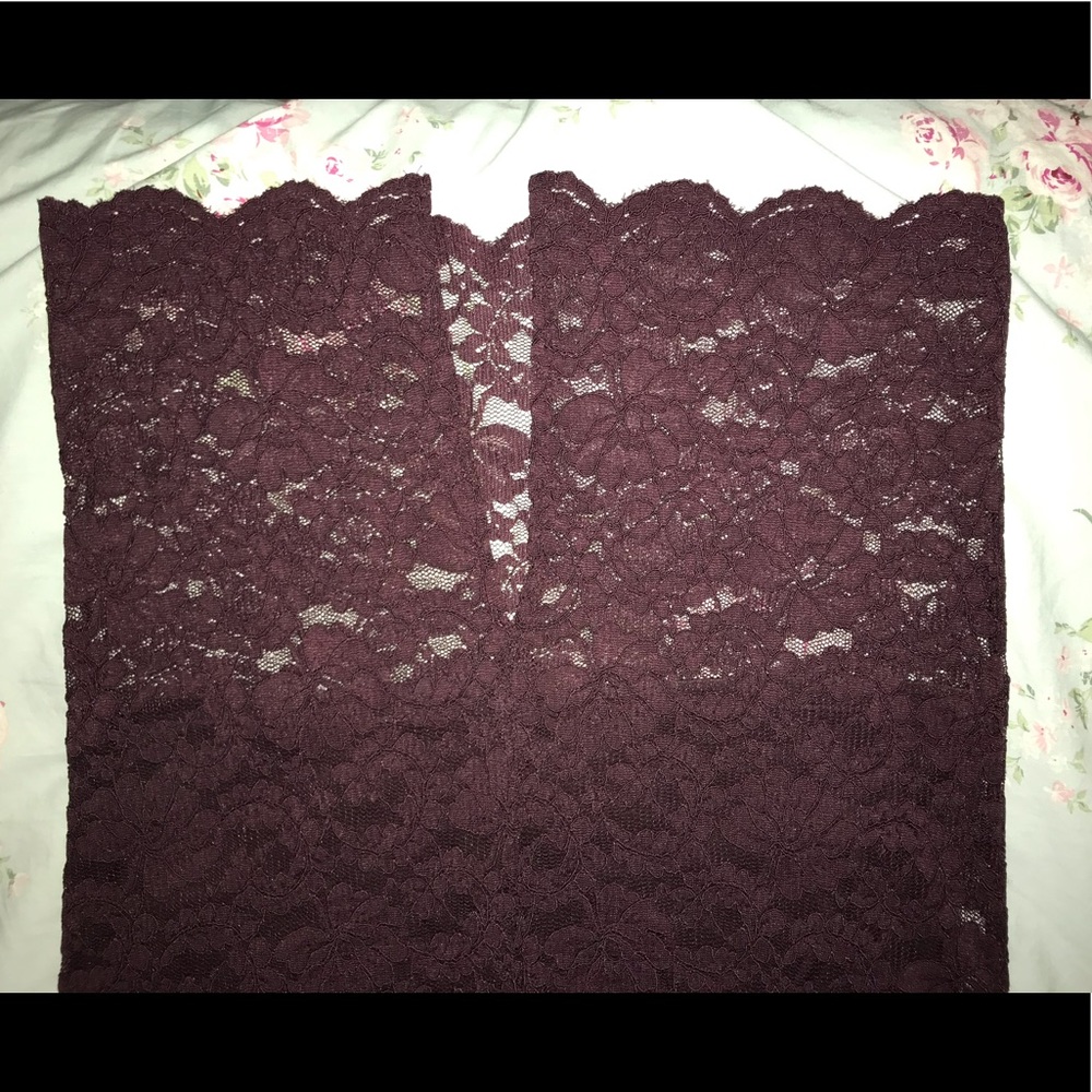 Express Lace Dress - Picture 7 of 8